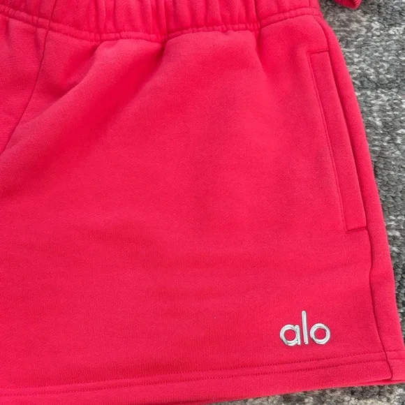 ALO Candy Apple Red Set - Picture 2 of 7